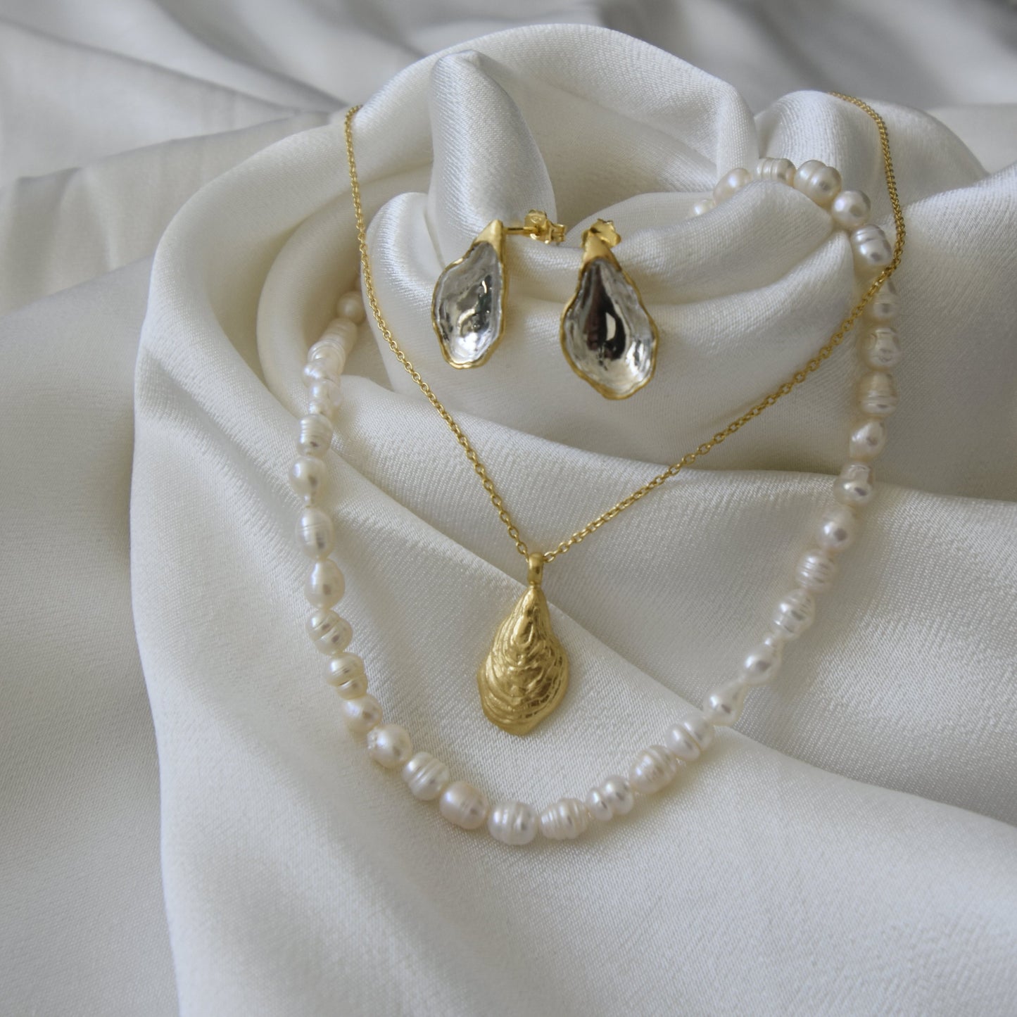 Eddie Oyster Necklace - Gold Vermeil