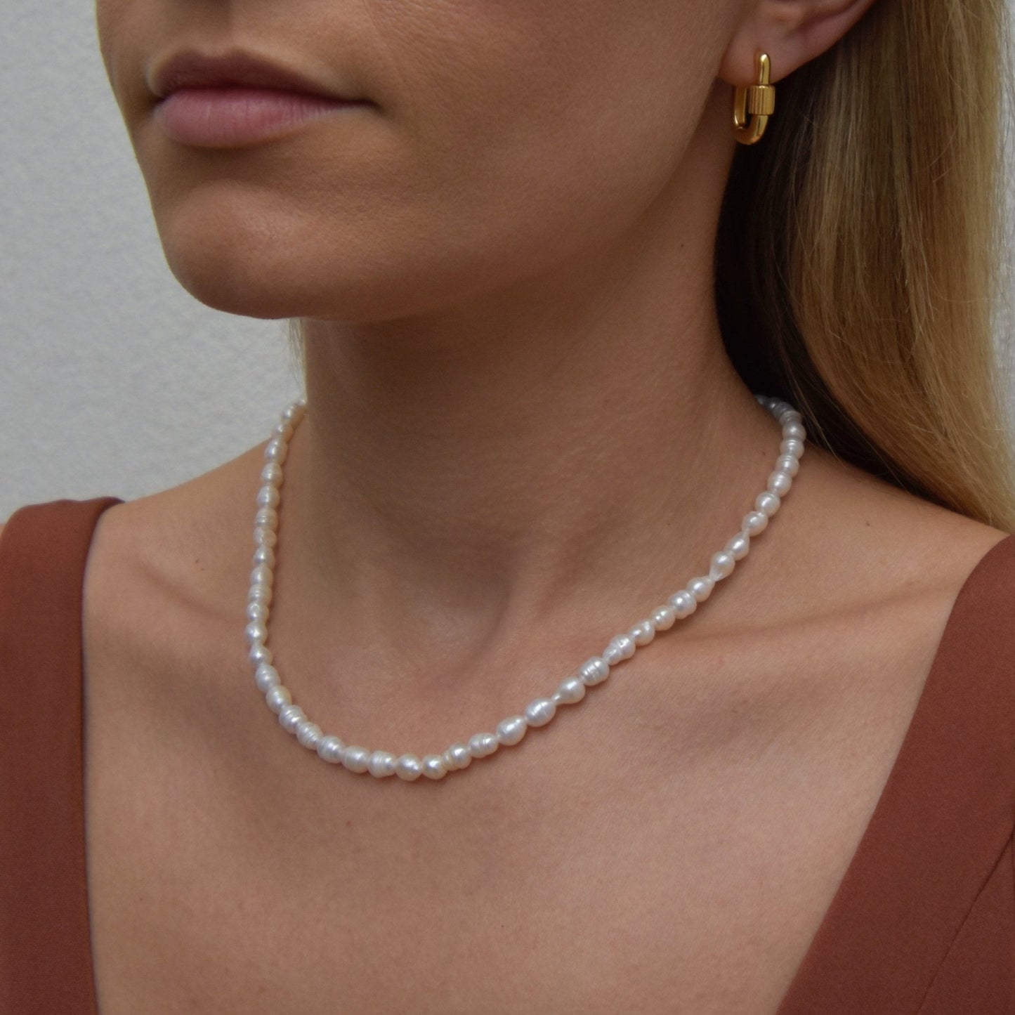 Addis Pearl Choker