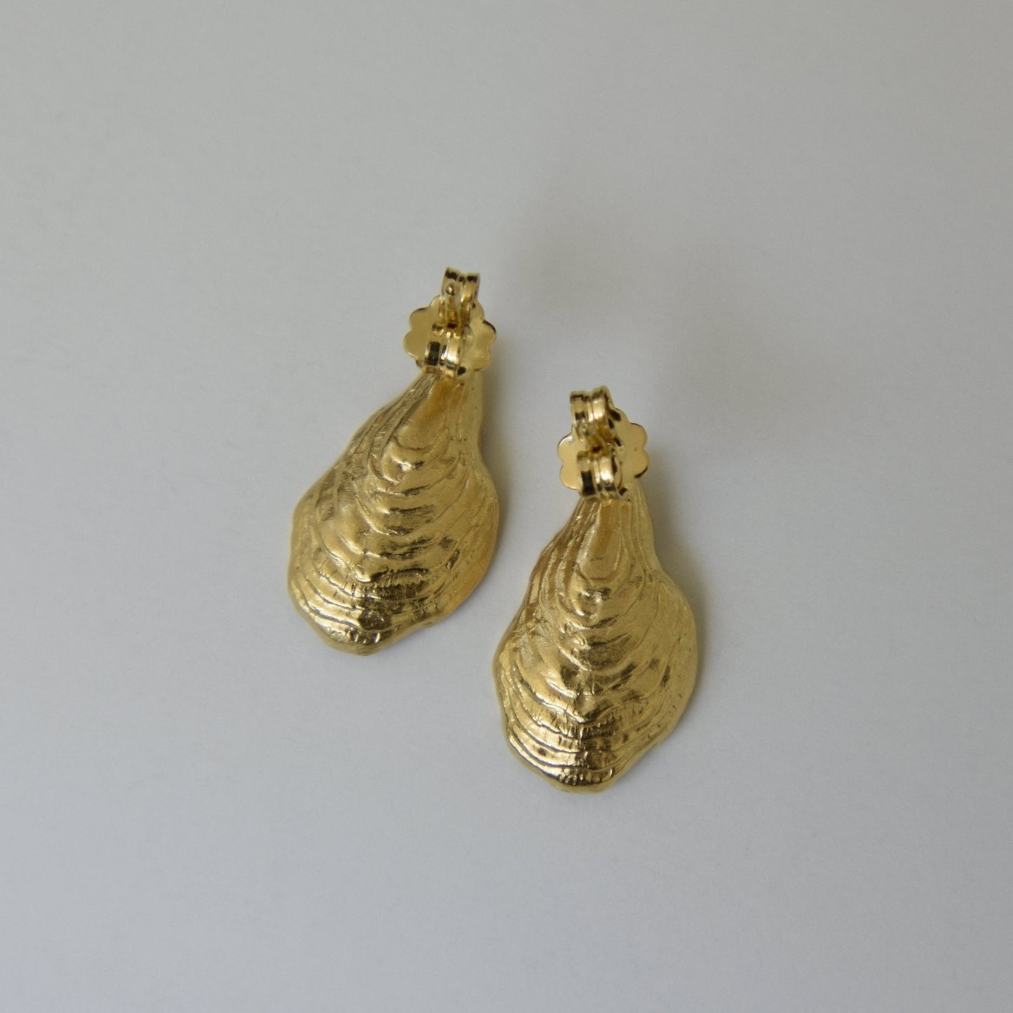 Eddie Oyster Earrings